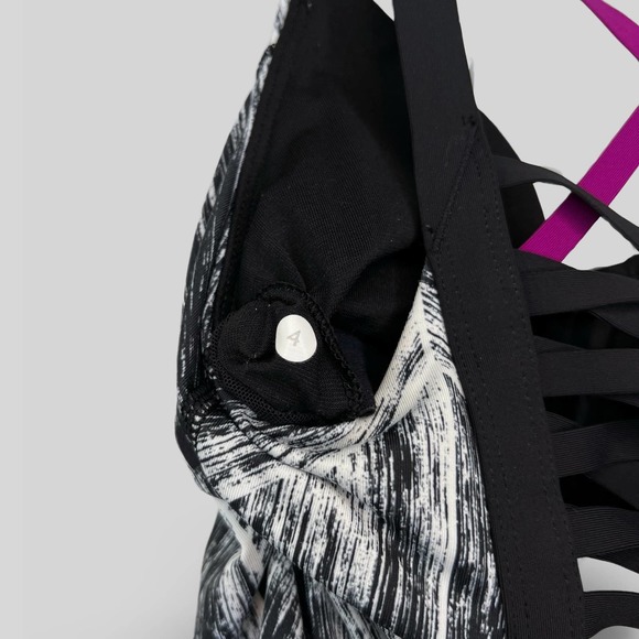 Lululemon Hot to Street Tank Top - Picture 3 of 4